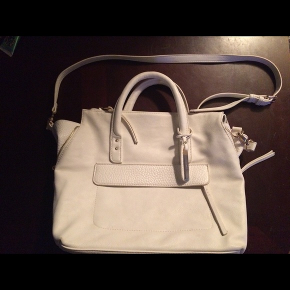 Large white Kensie purse - Picture 1 of 3